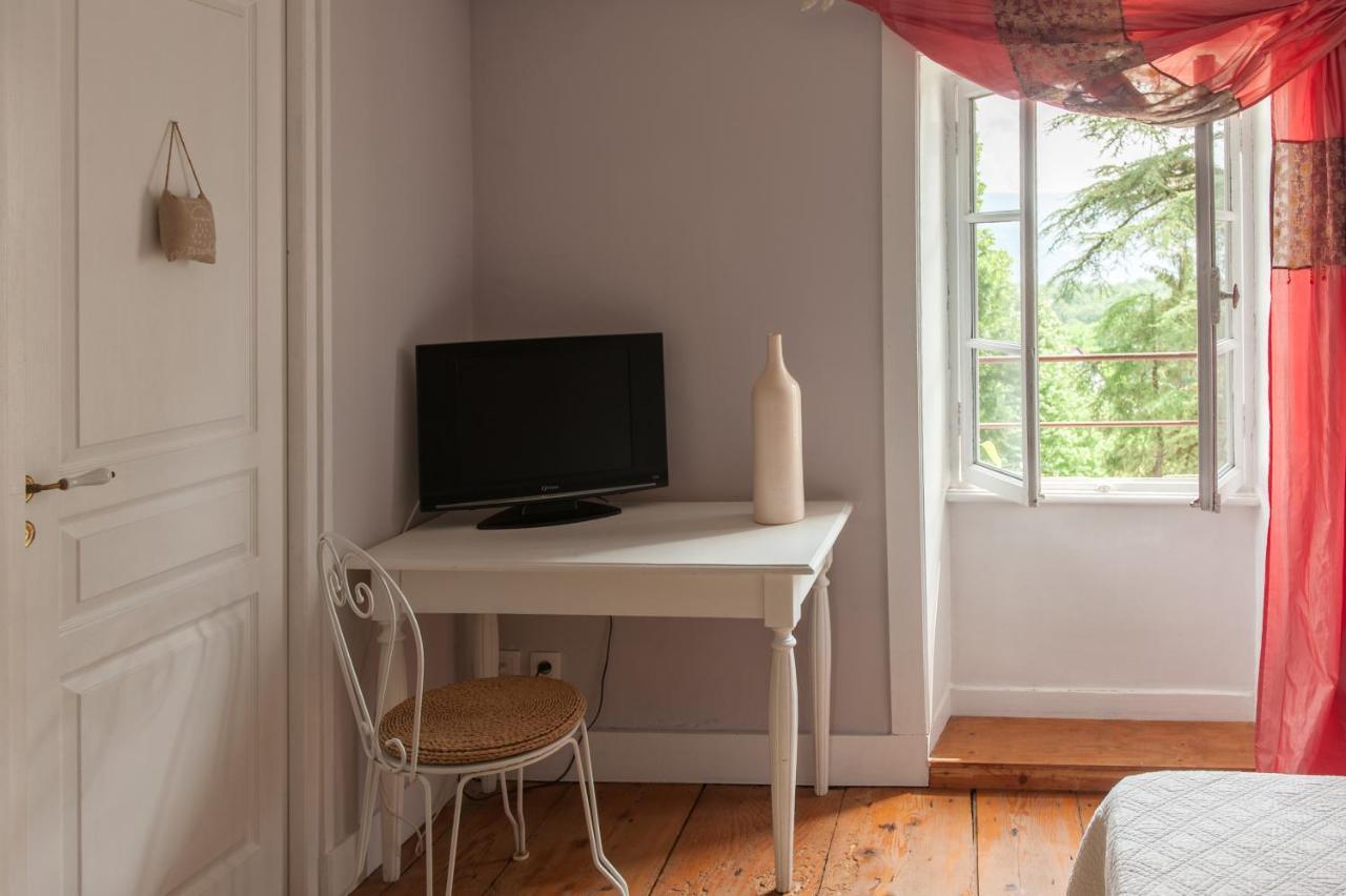 Chambres et table L' échappée Bouvesse-Quirieu Exterior foto