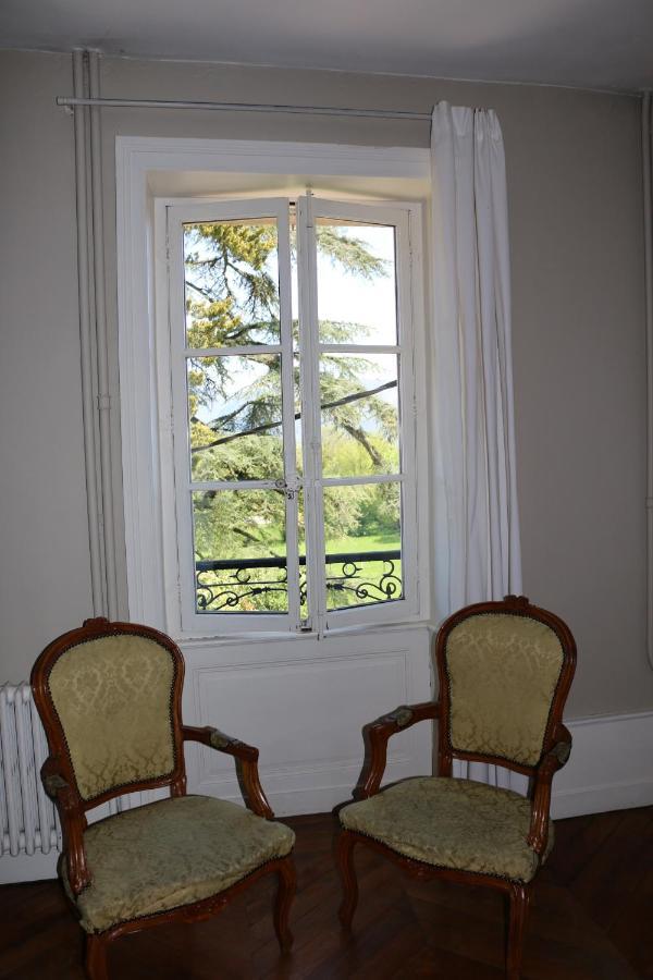 Chambres et table L' échappée Bouvesse-Quirieu Exterior foto